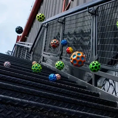 Fun Outdoor Bouncing Ball – Gadget Bazar Pakistan